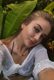 Фотография номер 2 - Алина, 21 год